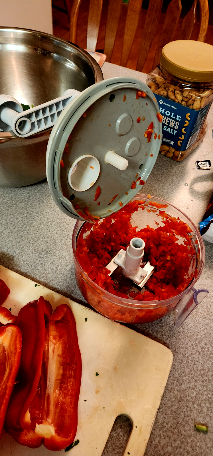 Vegetble chopper with red bell pepper